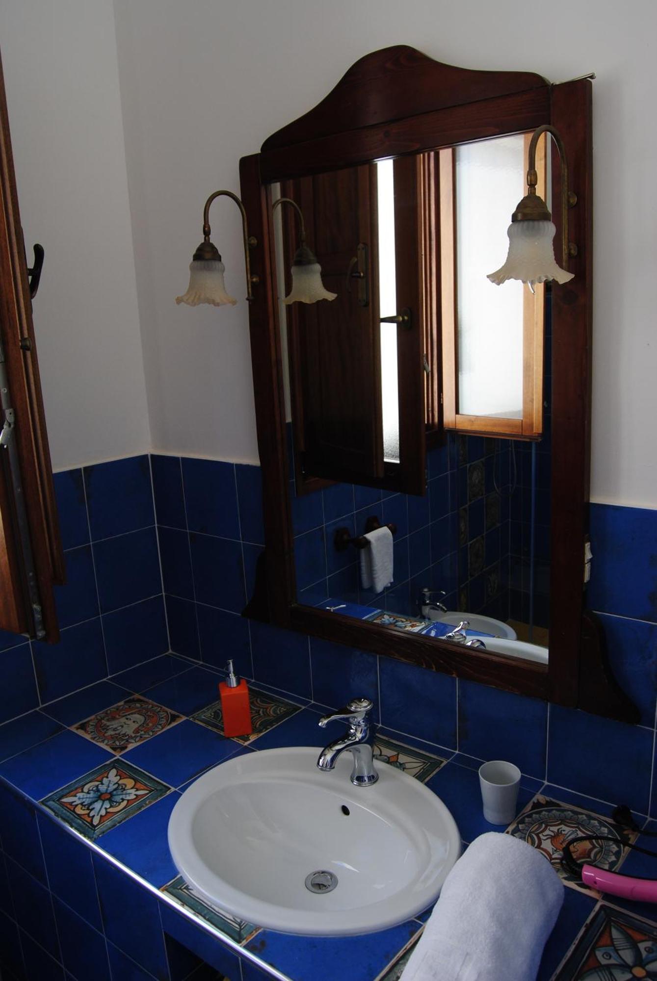 B & B Palazzo Maestro & Corte Maestro Rooms กัลลีโปลี ห้อง รูปภาพ