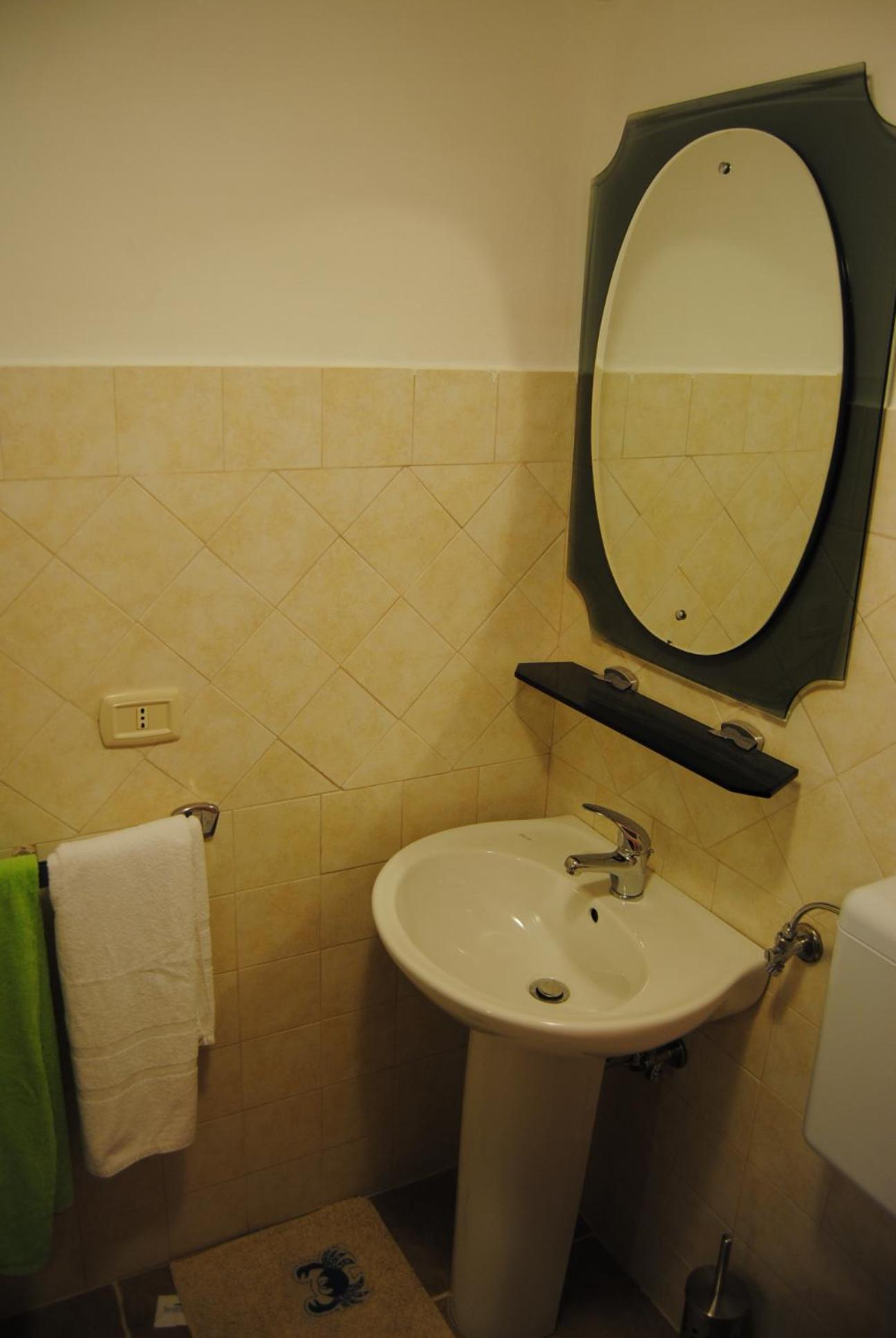 B & B Palazzo Maestro & Corte Maestro Rooms กัลลีโปลี ห้อง รูปภาพ