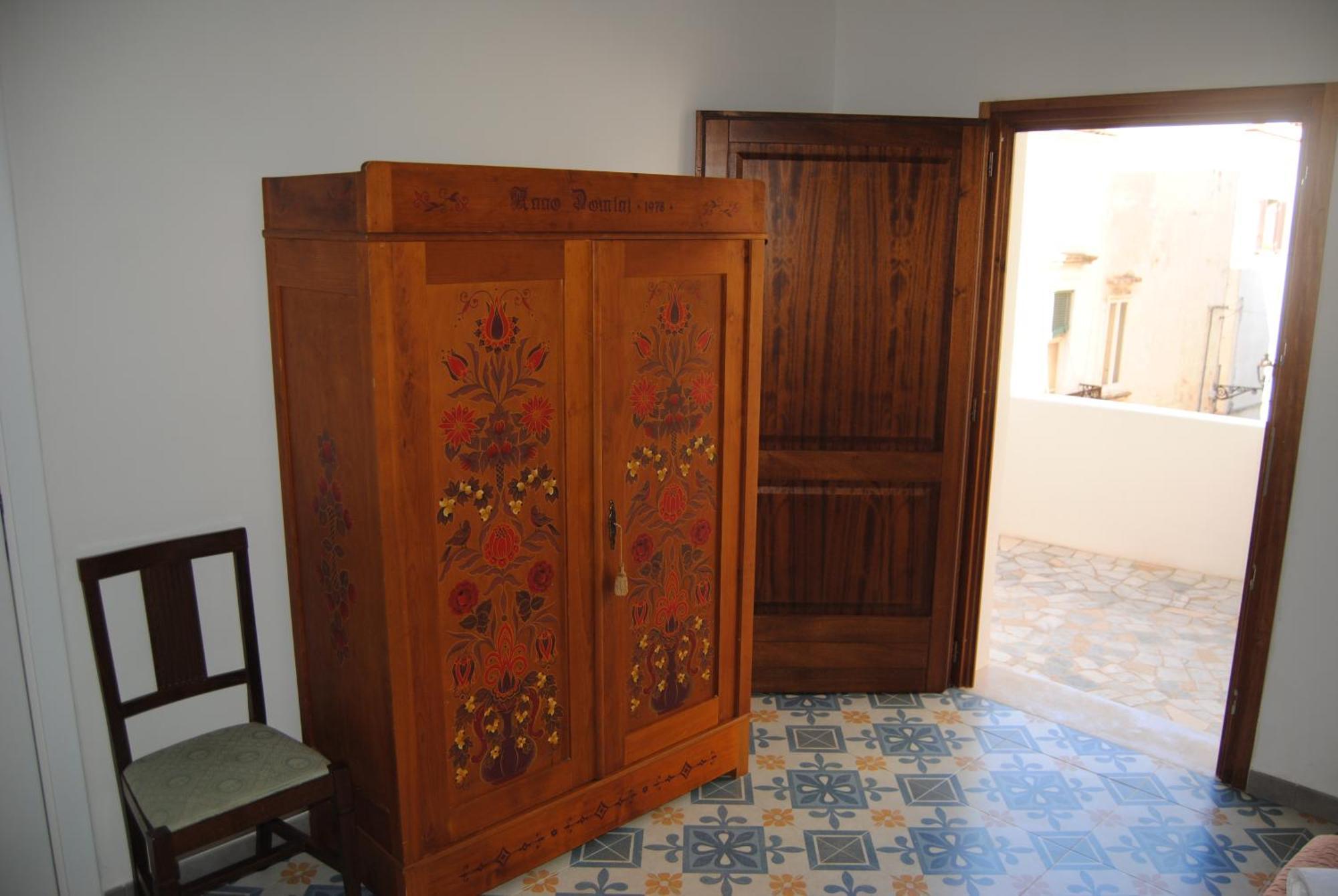 B & B Palazzo Maestro & Corte Maestro Rooms กัลลีโปลี ห้อง รูปภาพ